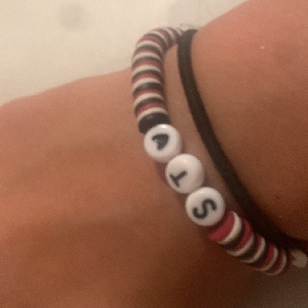 st brackets 😈😱👻 - Picture 3 of 4